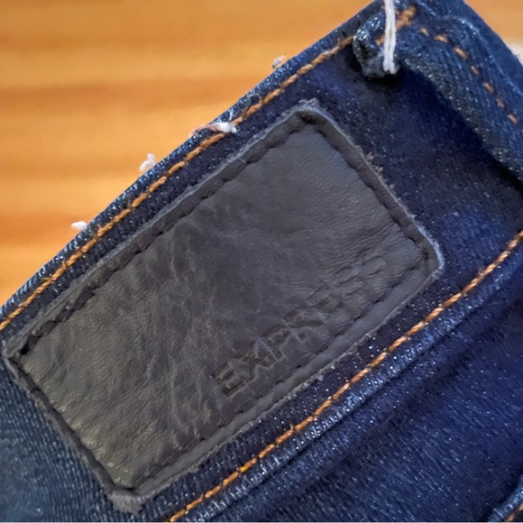 Express dark wash stretch jean leggings in 4 short. - Picture 6 of 6